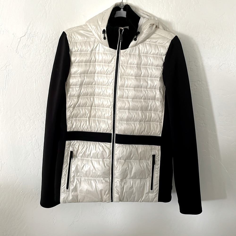 Calvin Klein white and black jacket, in good condition, size: L